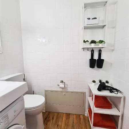 Mit Schwimmbad Und Sauna