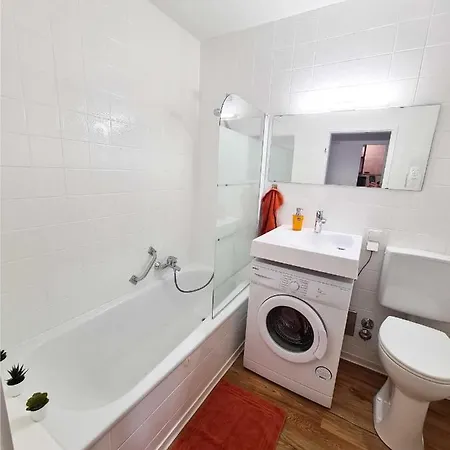 Mit Schwimmbad Und Sauna Apartamento *