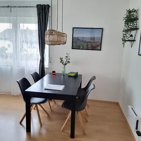 Mit Schwimmbad Und Sauna Apartment Bad Bergzabern