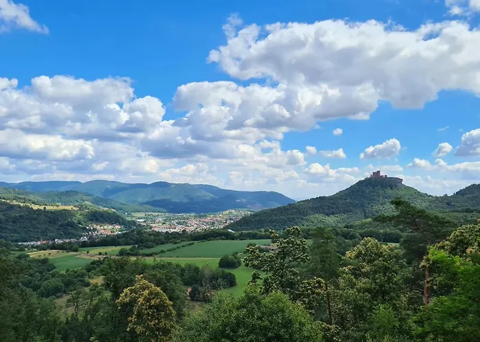 Mit Schwimmbad Und Sauna *